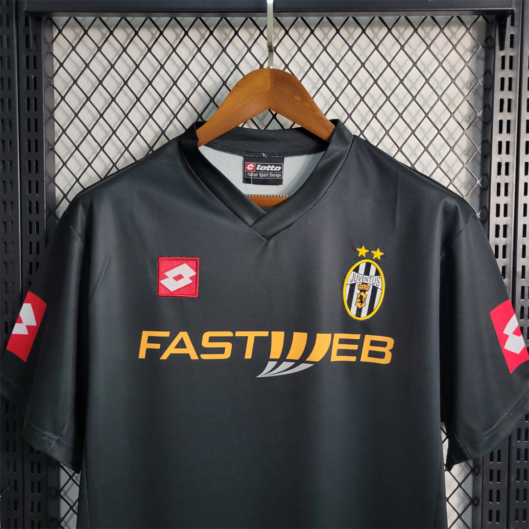 Juventus. Camiseta visitante 2001-2002