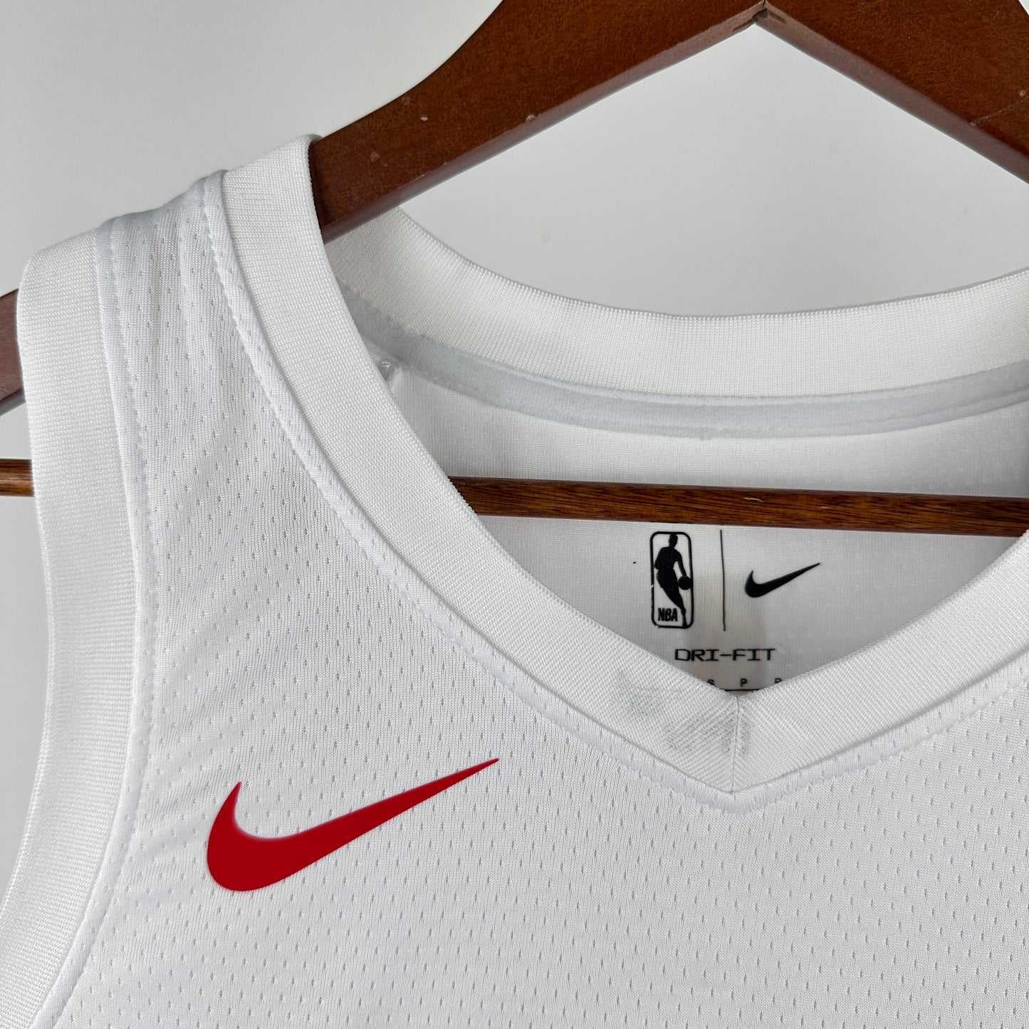 Toronto Raptors. Association Edition