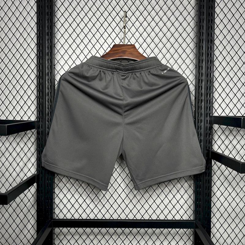 Real Madrid. Short tercera equipación 2024-2025