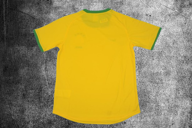 Selección de Brasil. Camiseta local 2000