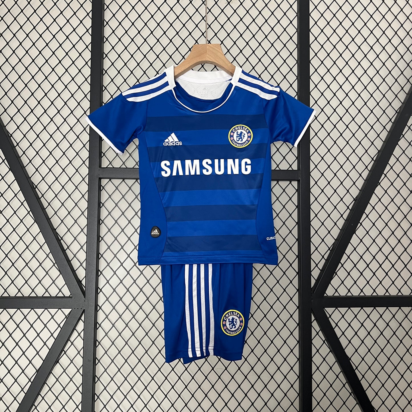 Chelsea. Kit Niño local 2011-2012