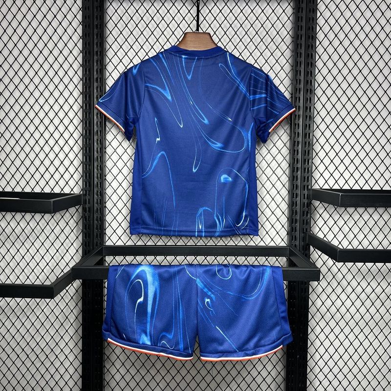 Chelsea. Kit Niño local 2024-2025