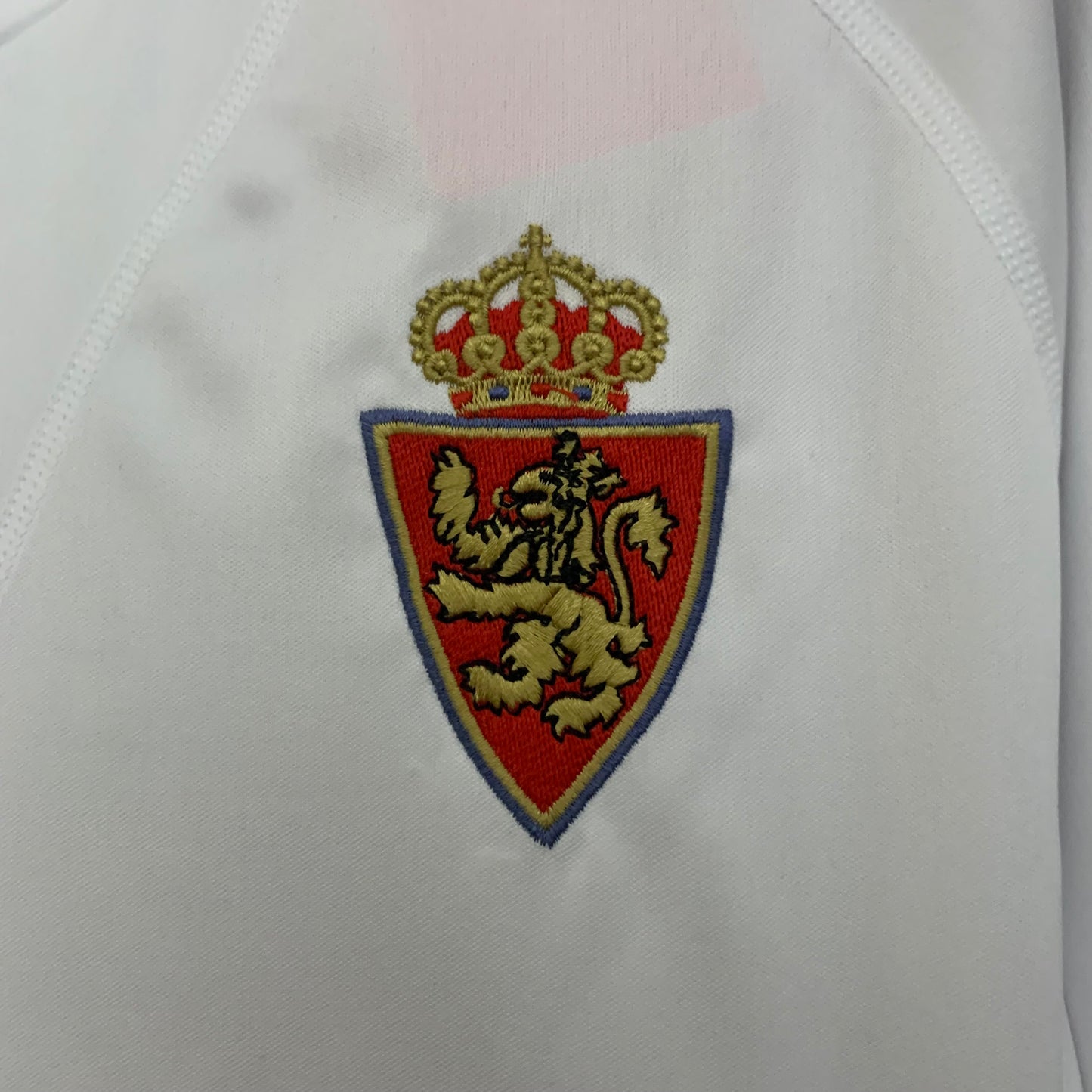 Zaragoza . Camiseta local 2001-2002