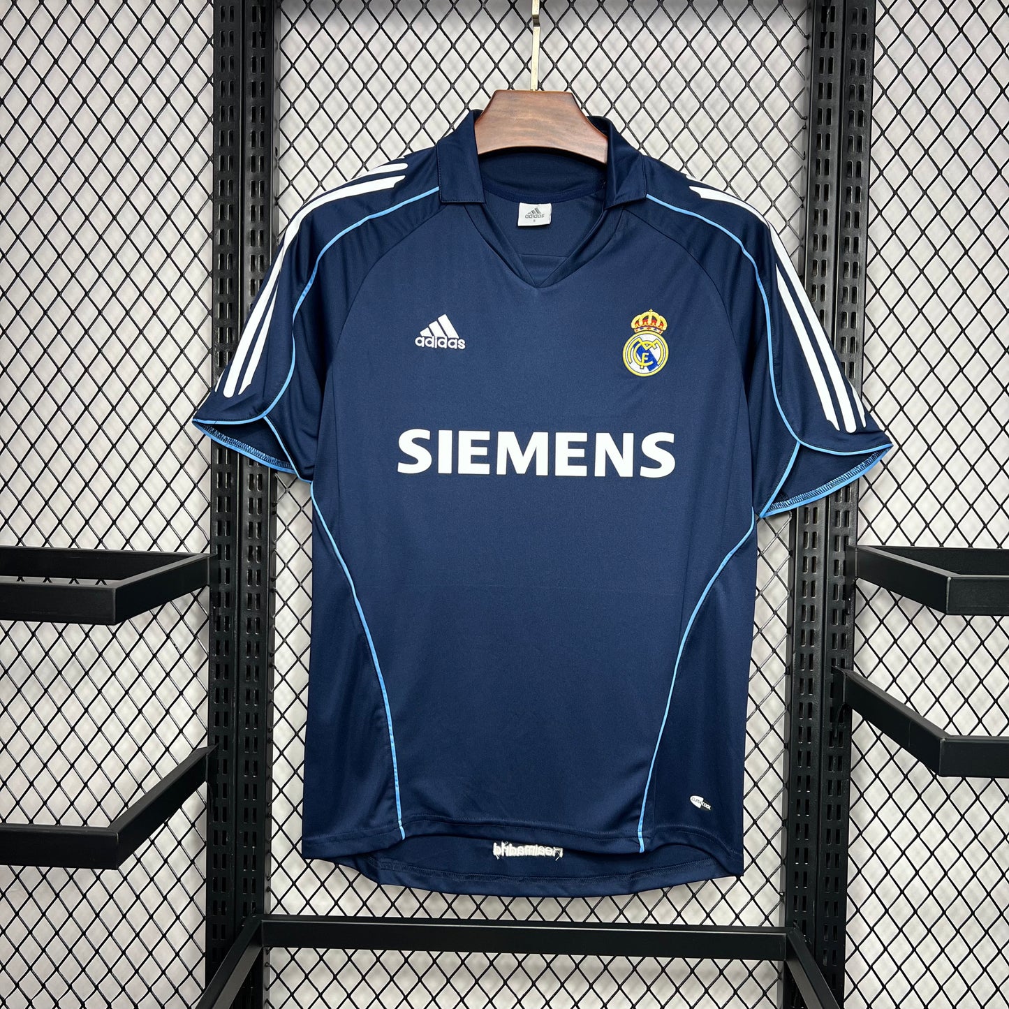 Real Madrid. Camiseta visitante 2005-2006