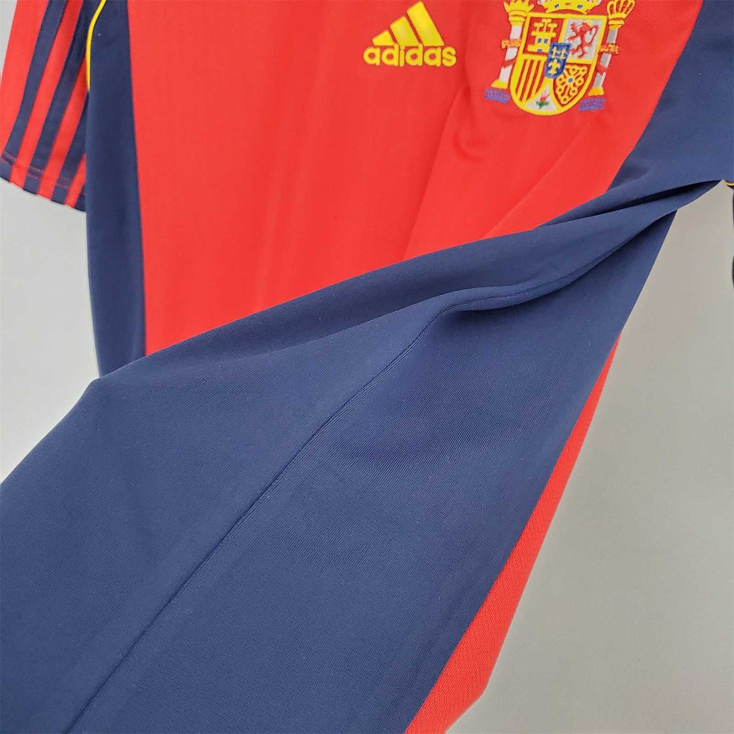 Selección de España. Camiseta local 1998