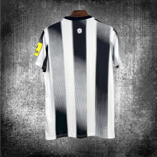 Newcastle United. Camiseta local 2025-2026