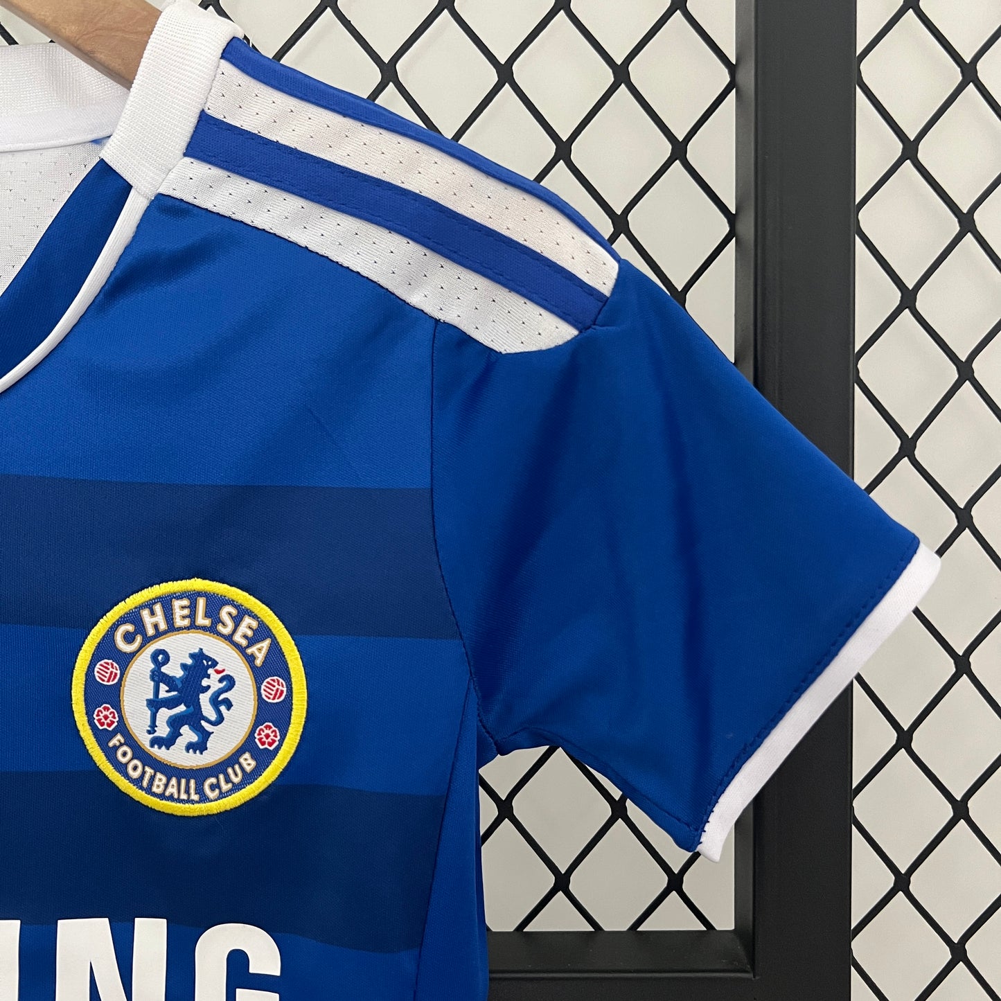 Chelsea. Kit Niño local 2011-2012