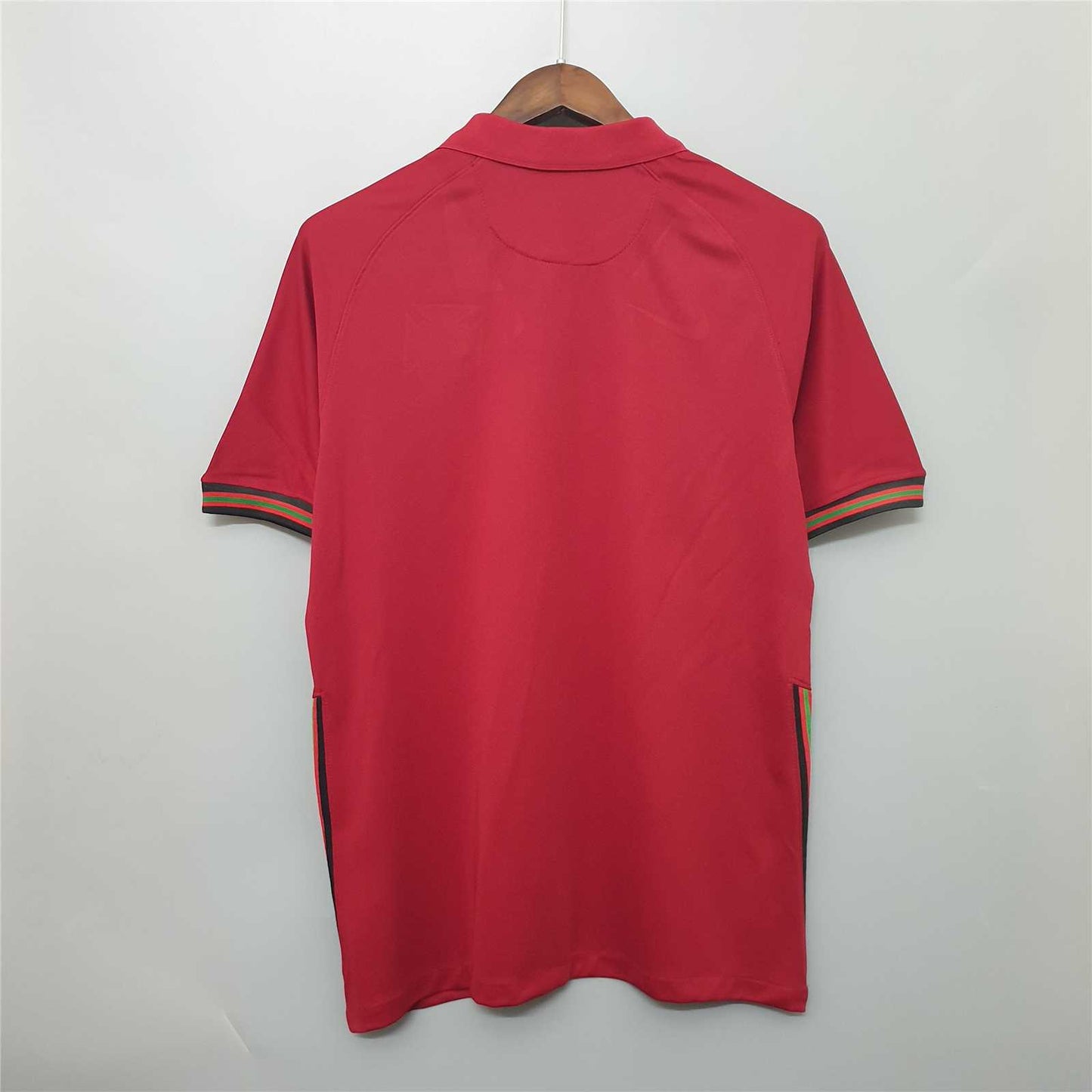 Selección de Portugal. Camiseta local 2020