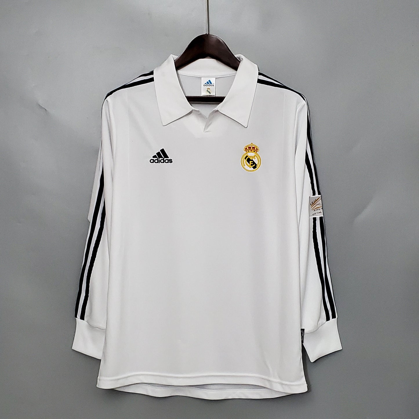 Real Madrid. Camiseta local 2001-2002