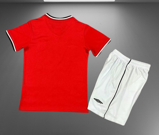 Manchester United. Kit Niño local 2000-2002