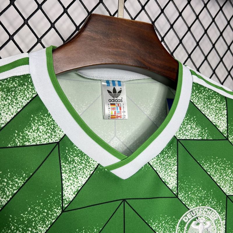 Selección de Alemania. Camiseta visitante 1990