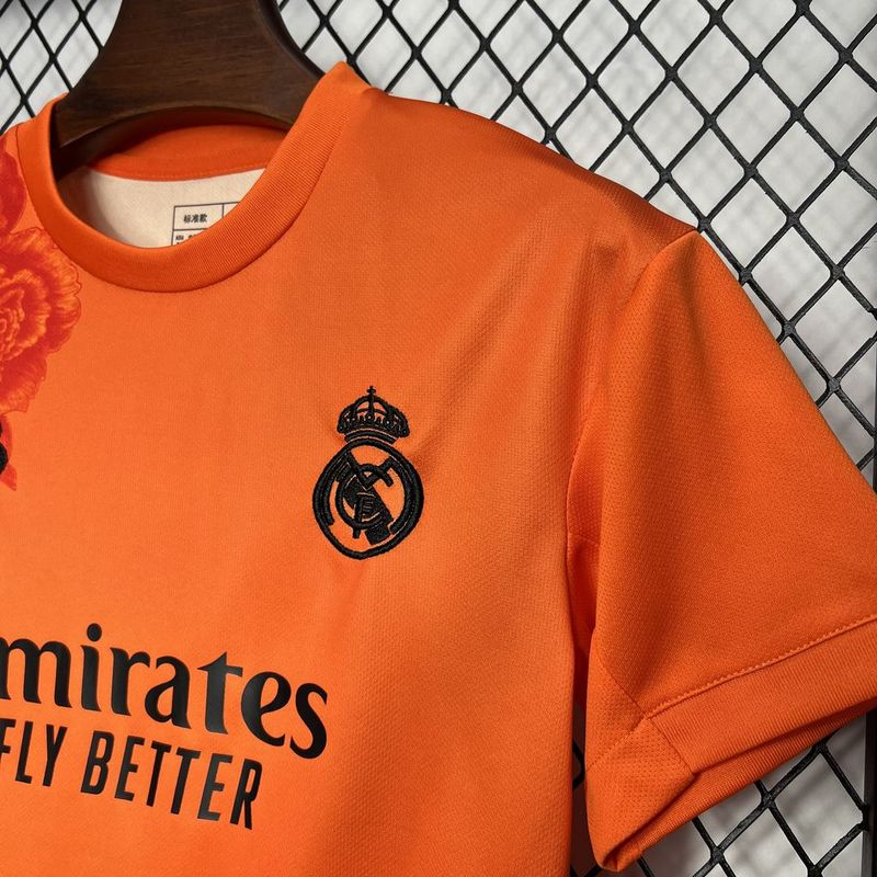 Real Madrid. Kit Y3 Rose Special Edition orange 2024-2025