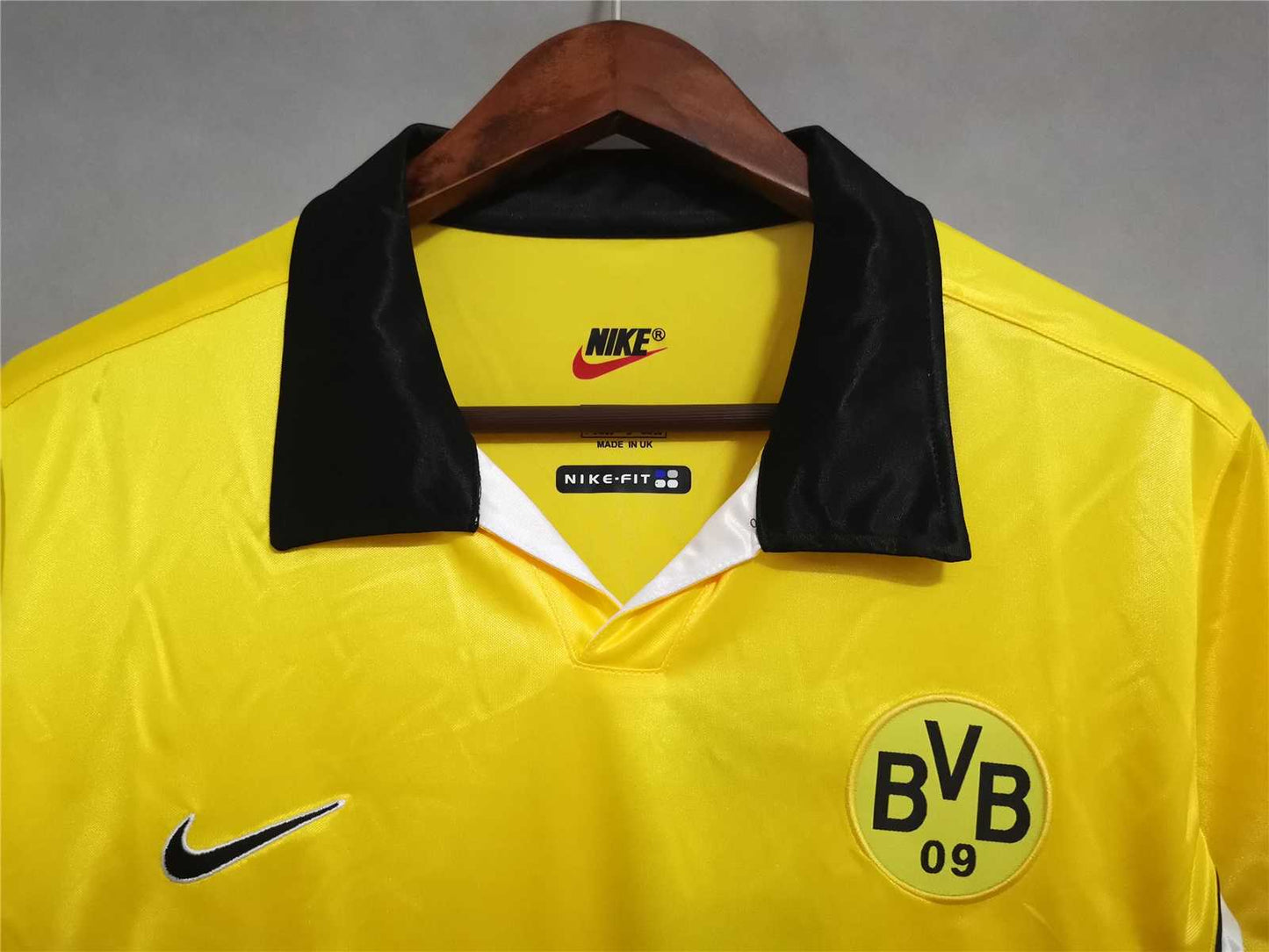Borussia Dortmund. Camiseta local 1998-1999