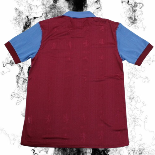 Aston Villa. Camiseta local 1995-1997