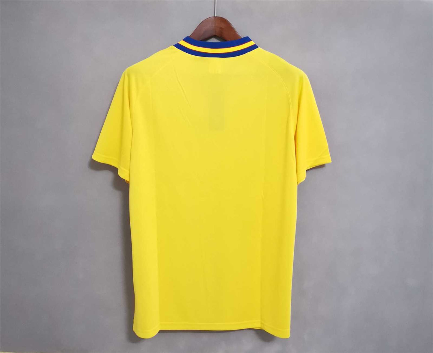 Selección de Suecia. Camiseta local 1994