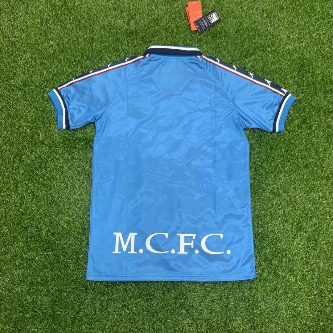 Manchester City. Camiseta local 1998-1999