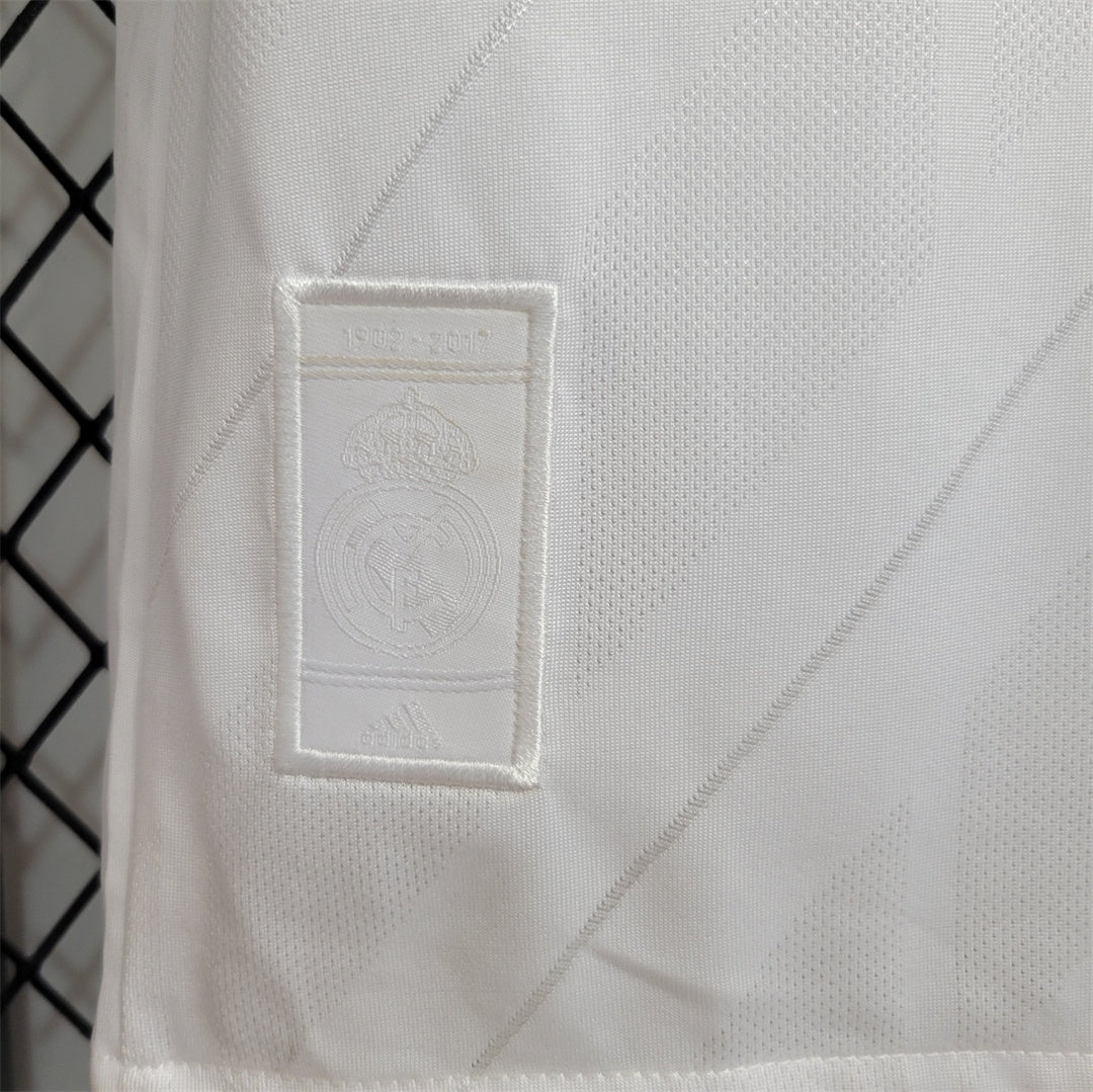 Real Madrid. Camiseta local 2017-2018