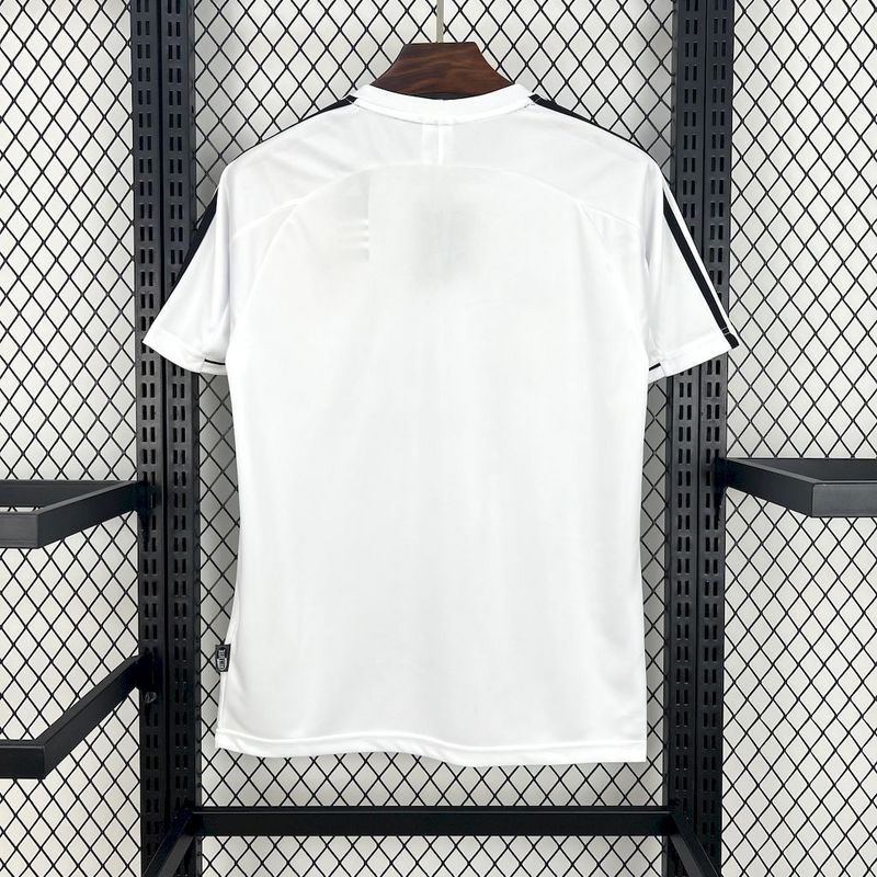 Real Madrid. Camiseta local 2003-2004