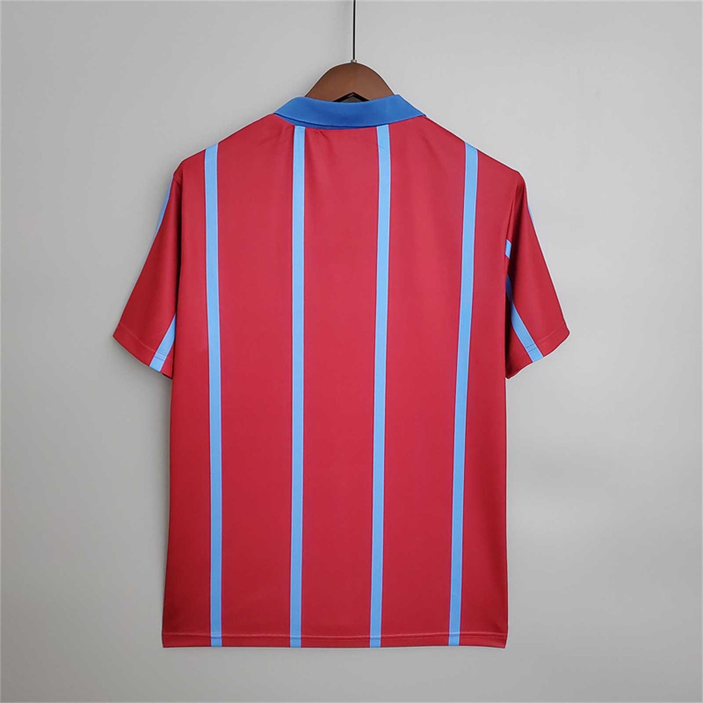 Aston Villa. Camiseta local 1993-1995