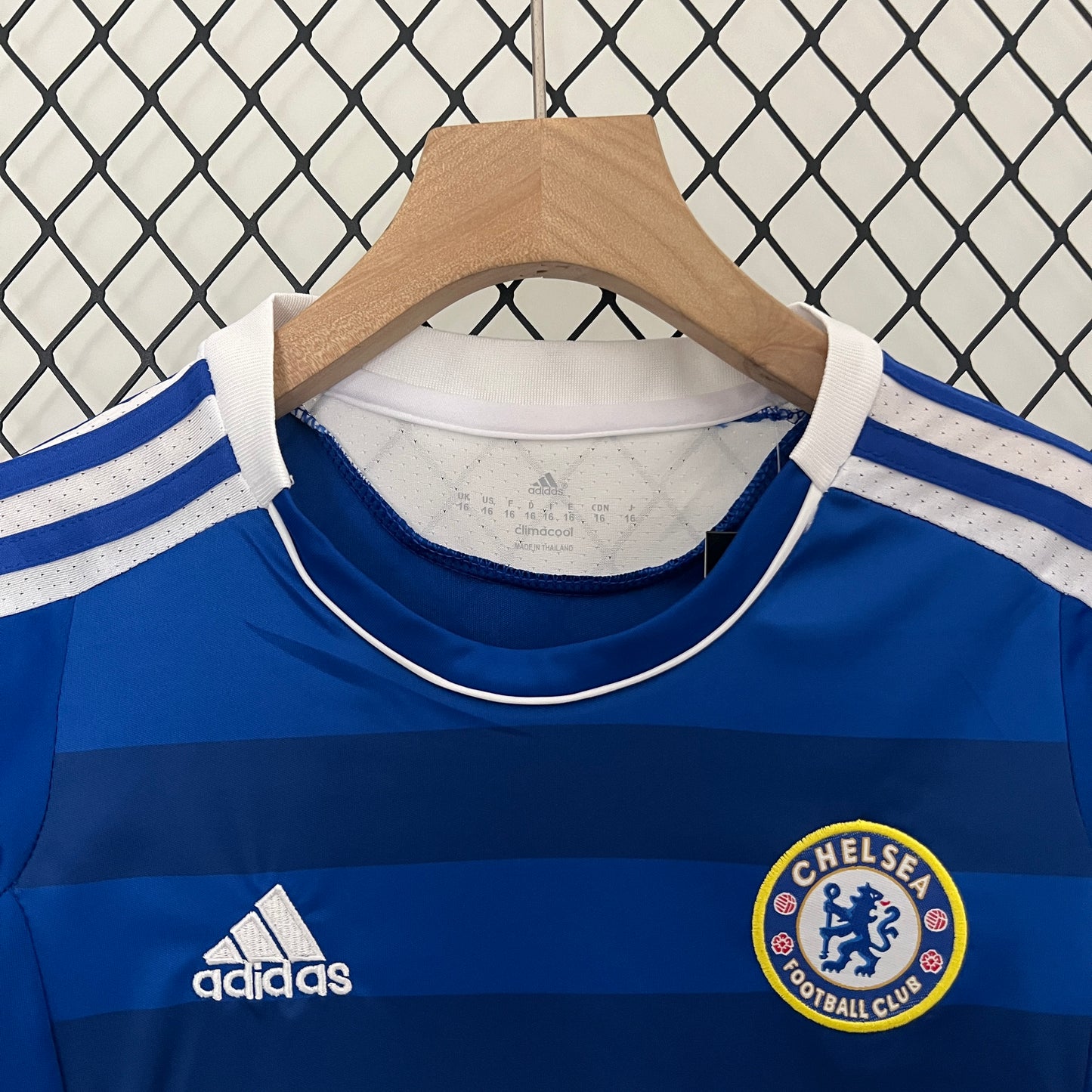 Chelsea. Kit Niño local 2011-2012