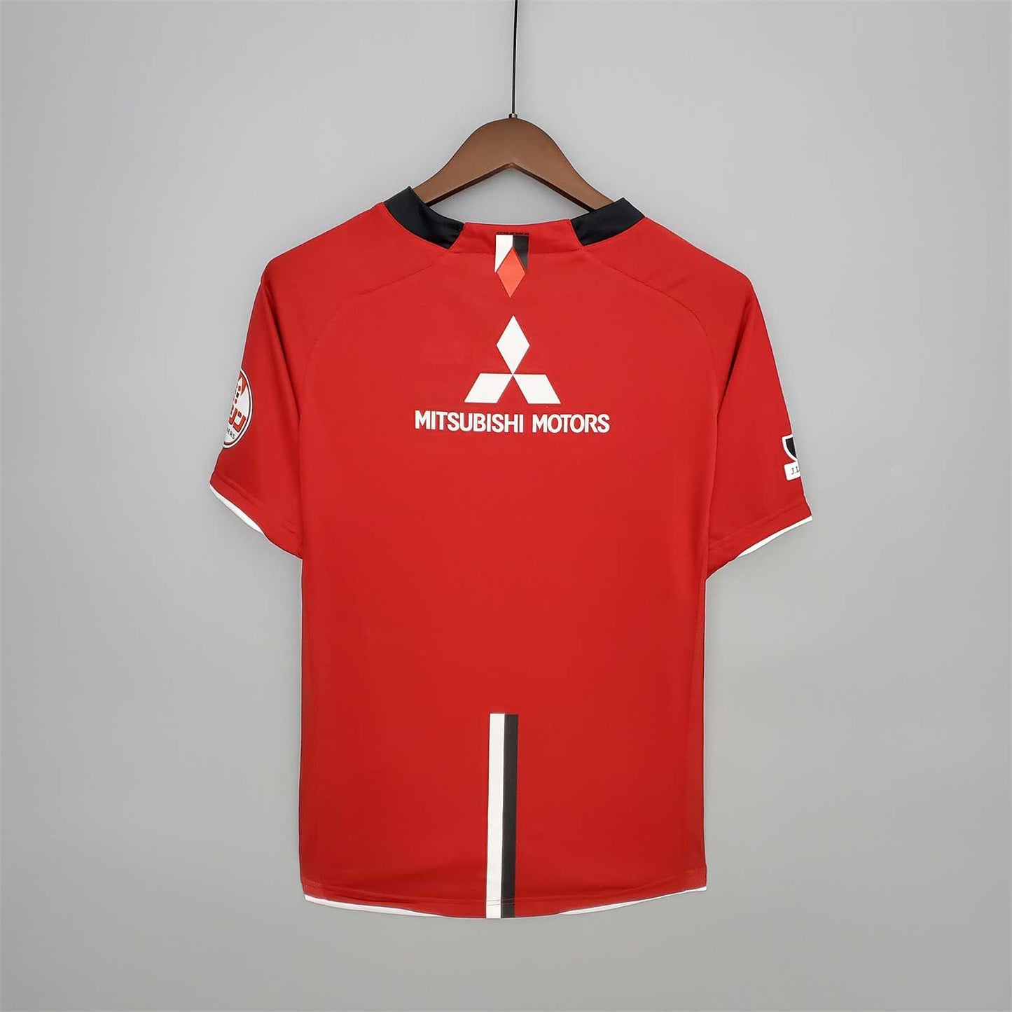Urawa Red Diamonds. Camiseta local 2008