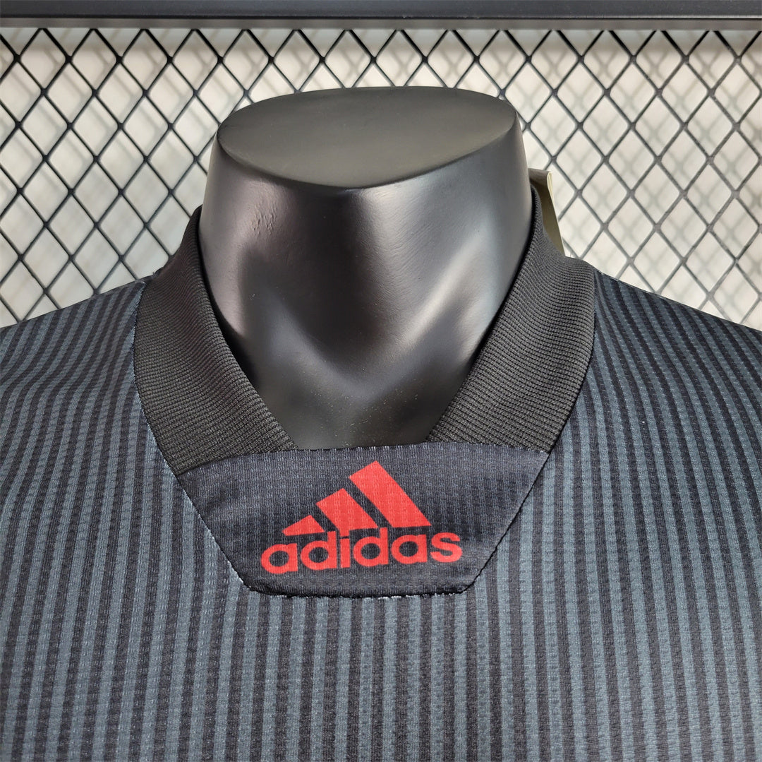 Manchester United. Edición Retro versión jugador (En Stock)