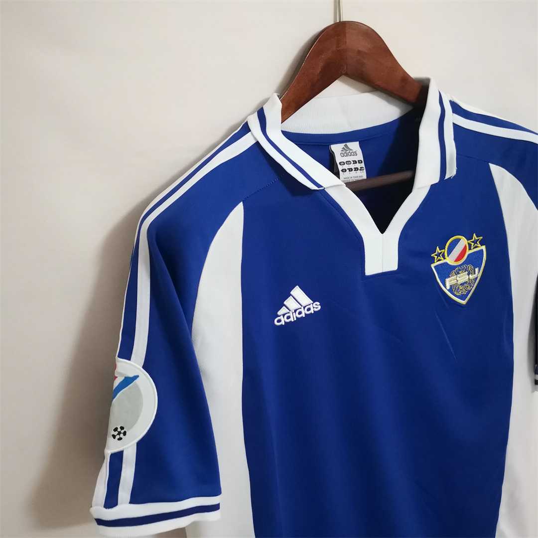 Selección de Yugoslavia. Camiseta local 2000