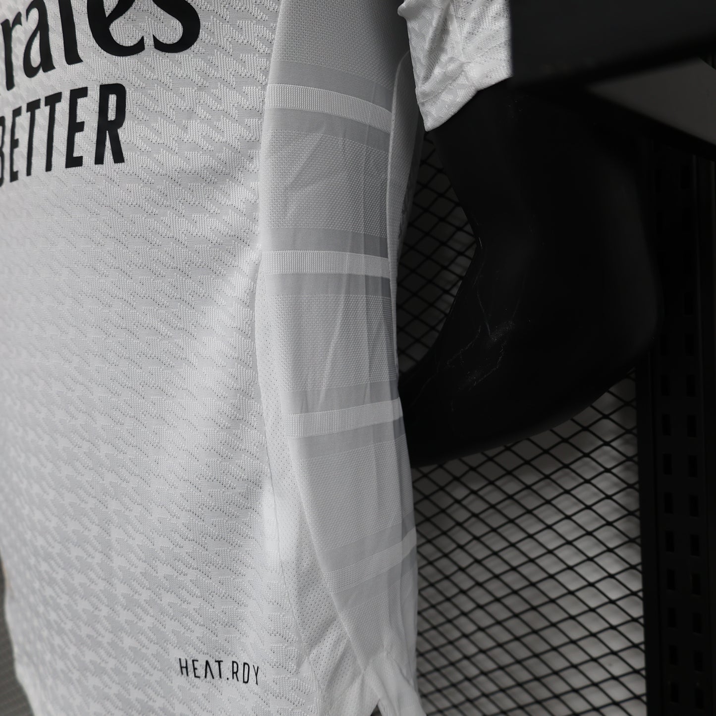 Real Madrid. Camiseta local Versión Jugador 2024-2025