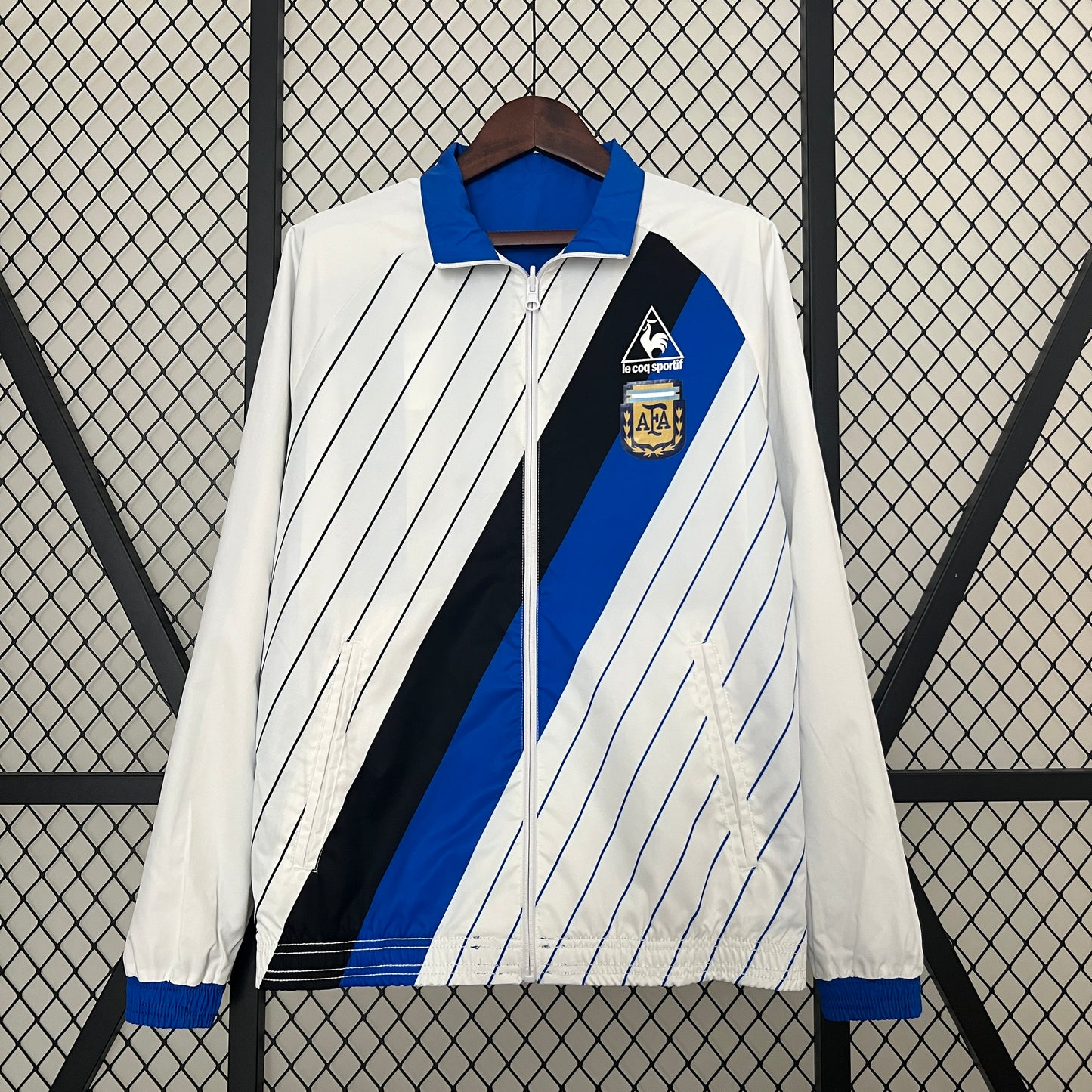 Selección de Argentina. Cortaviento Reversible Blue&White