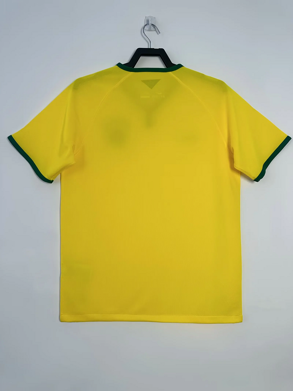 Selección de Brasil. Camiseta local 2014