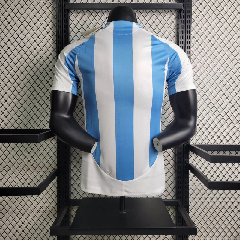 Selección de Argentina. Camiseta local Versión Jugador 2024
