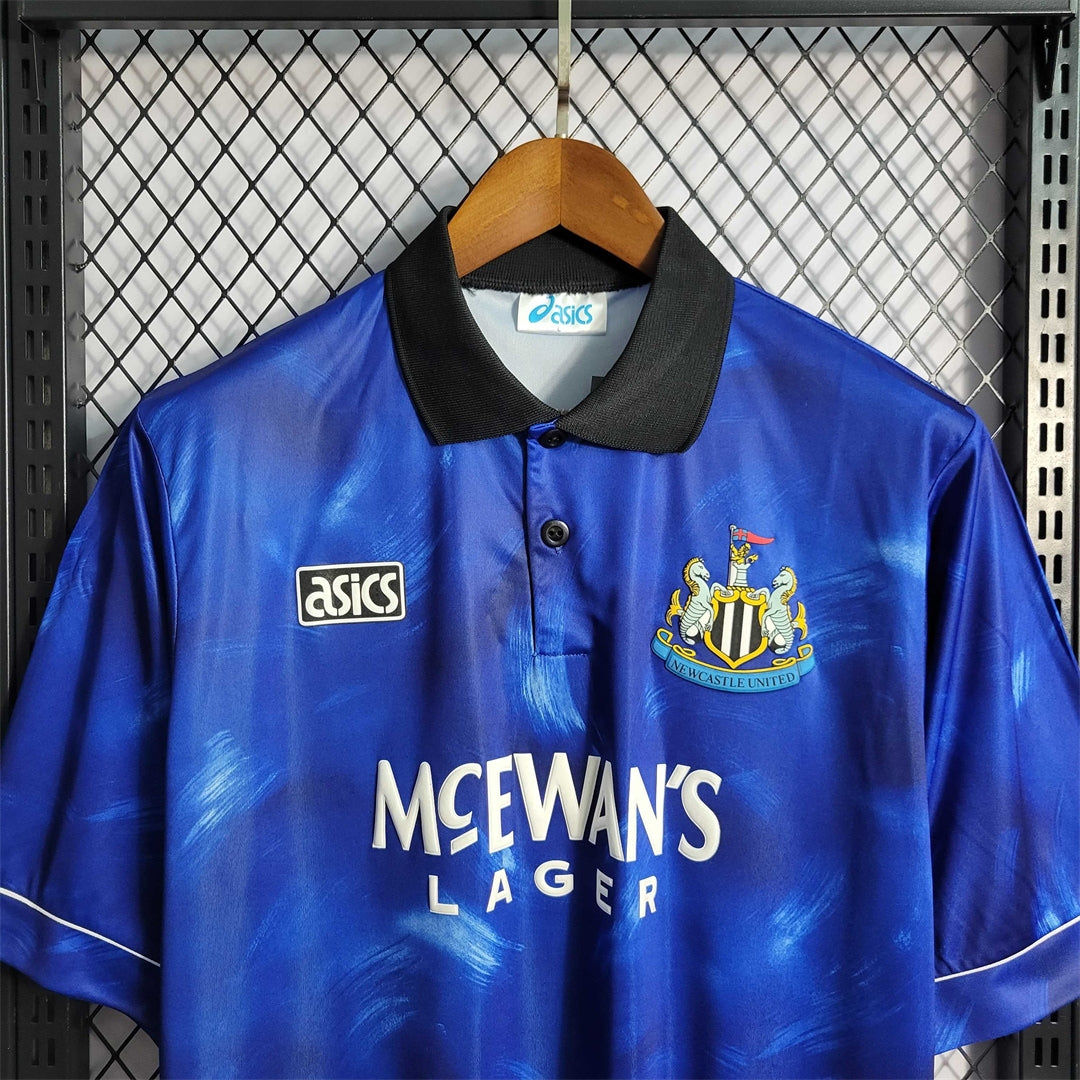 Newcastle. Camiseta visitante 1994-1995