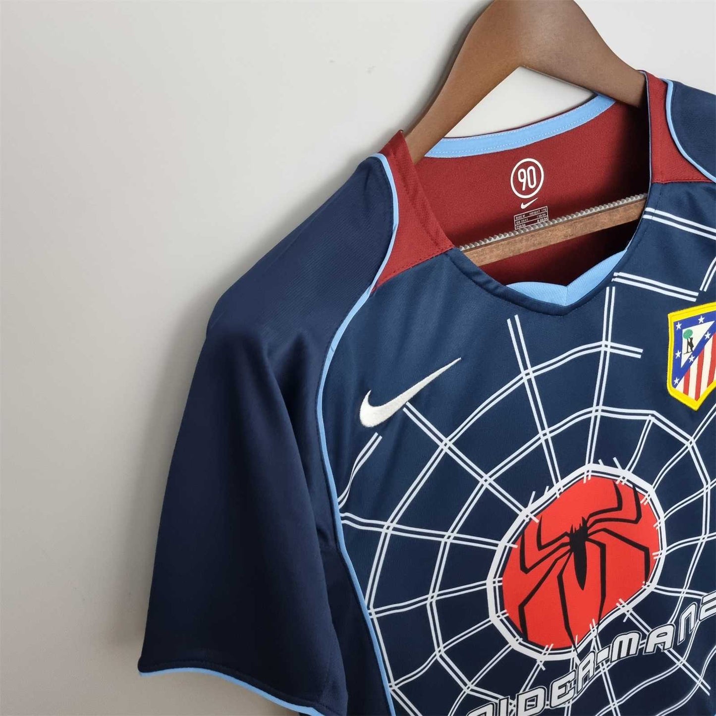 Atlético de Madrid. Camiseta visitante 2004-2005