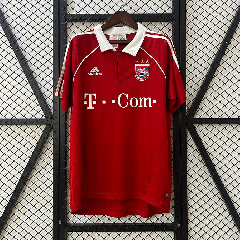 Bayern Munich. Camiseta local 2005-2006