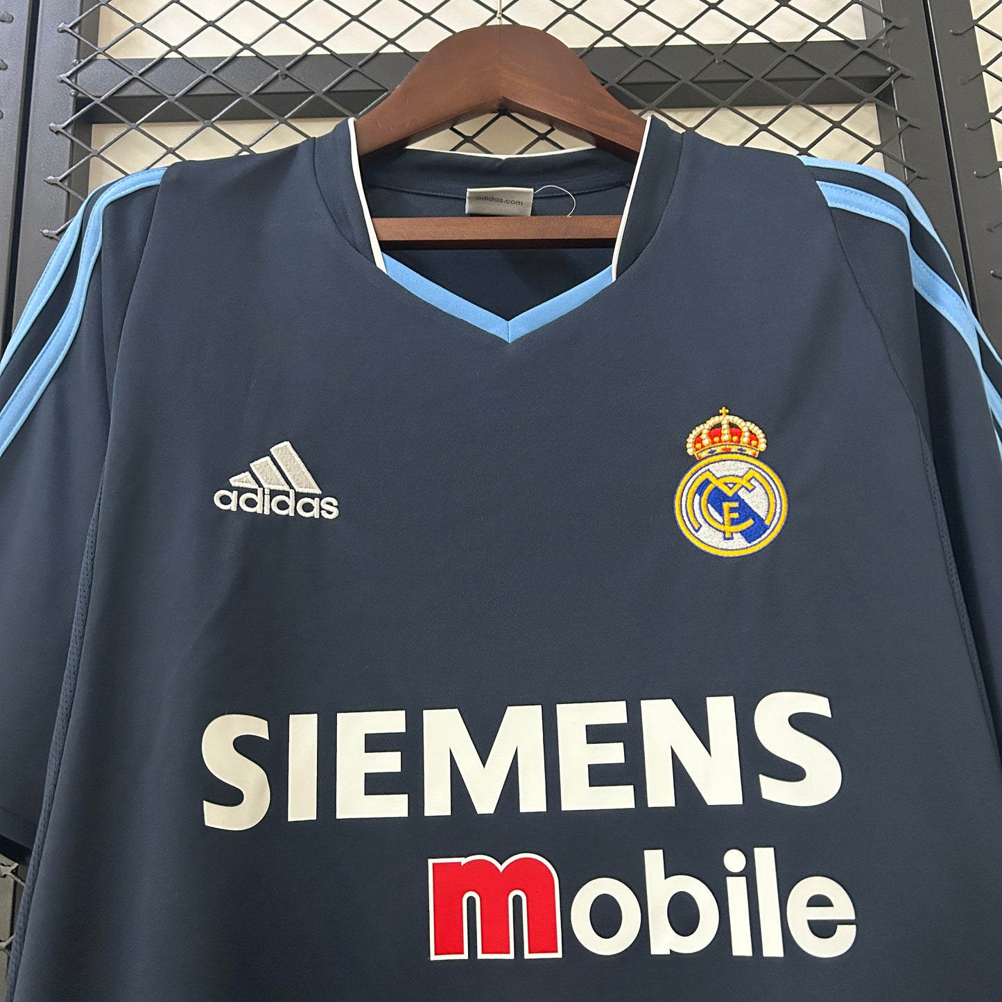 Real Madrid. Camiseta visitante 2003-2004