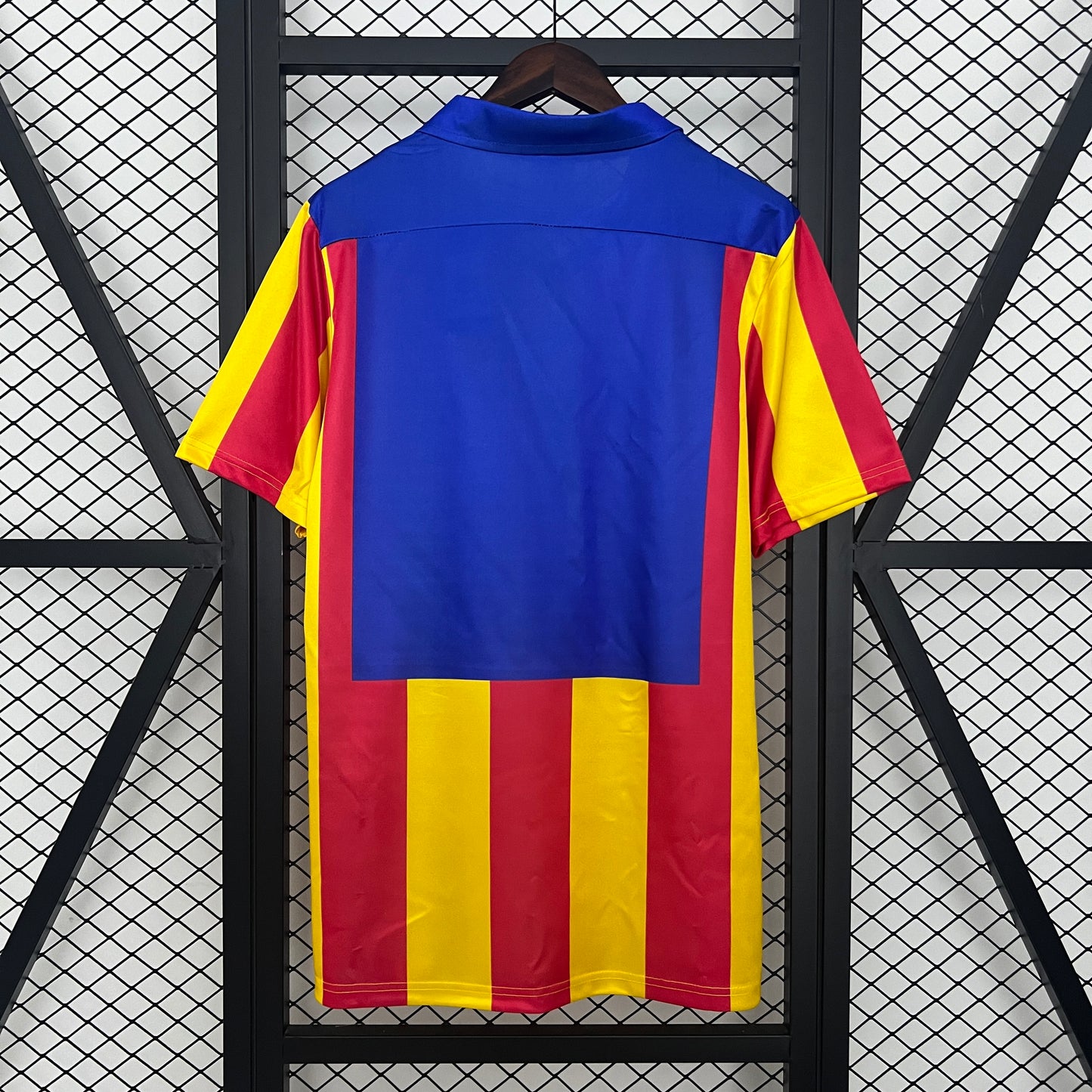 Valencia. Camiseta visitante 1980-1981