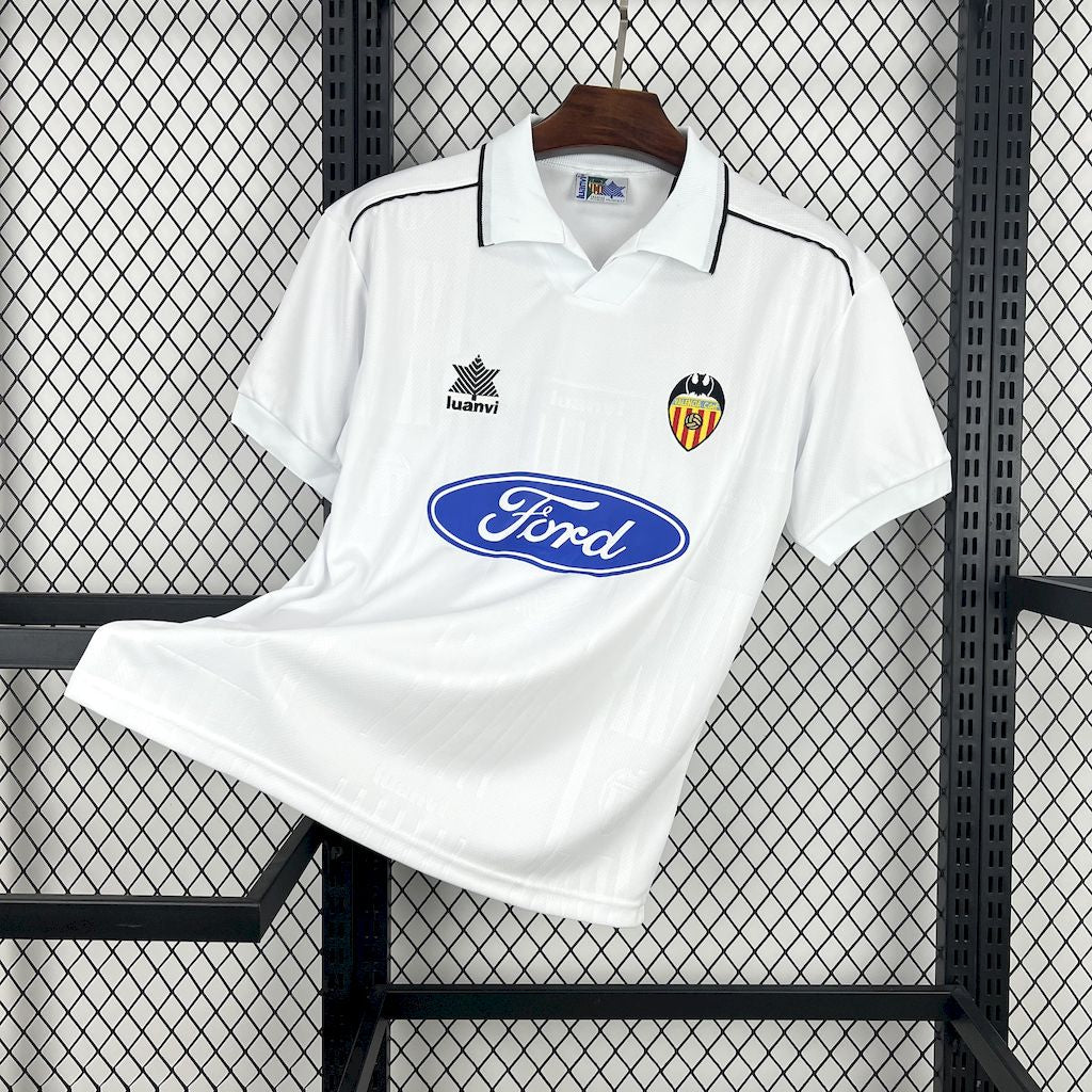 Valencia. Camiseta local 1996-1997