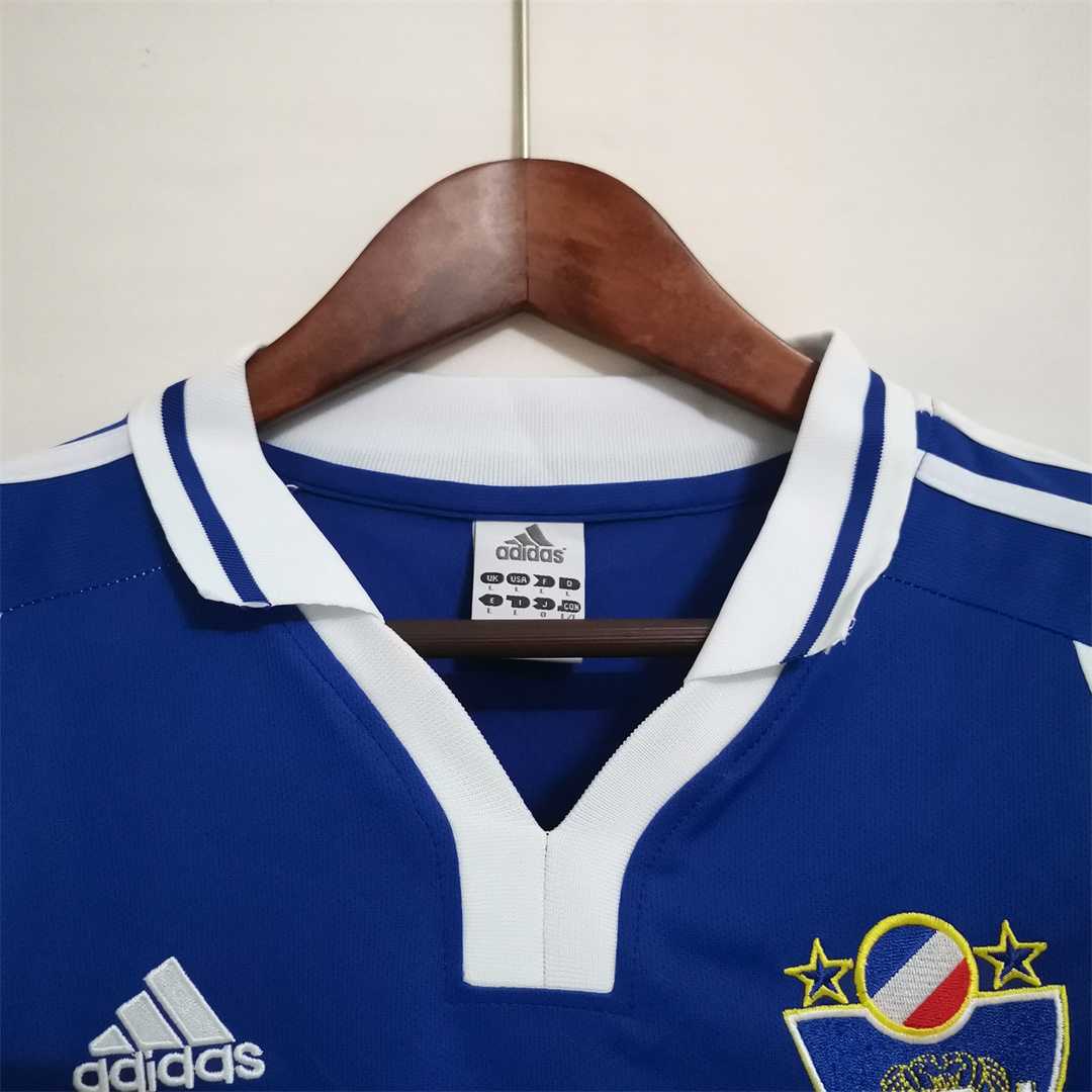 Selección de Yugoslavia. Camiseta local 2000