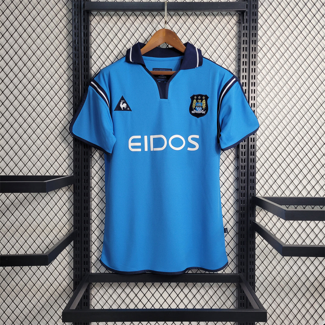 Manchester City. Camiseta local 2001-2002