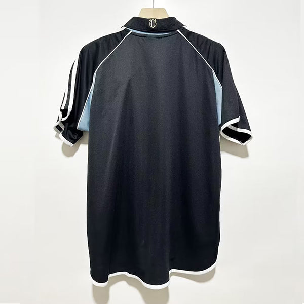 Newcastle. Camiseta visitante 2000-2001