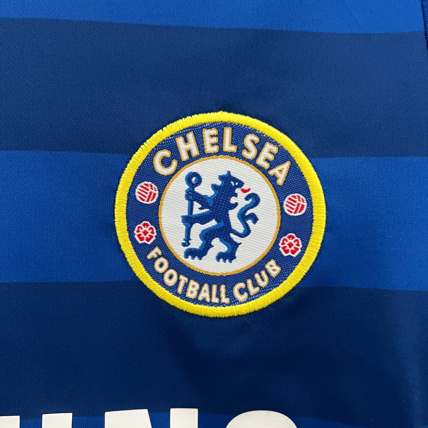 Chelsea. Kit Niño local 2011-2012