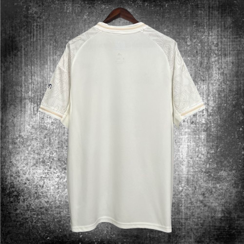 Nottingham Forest. Camiseta visitante 2025-2026