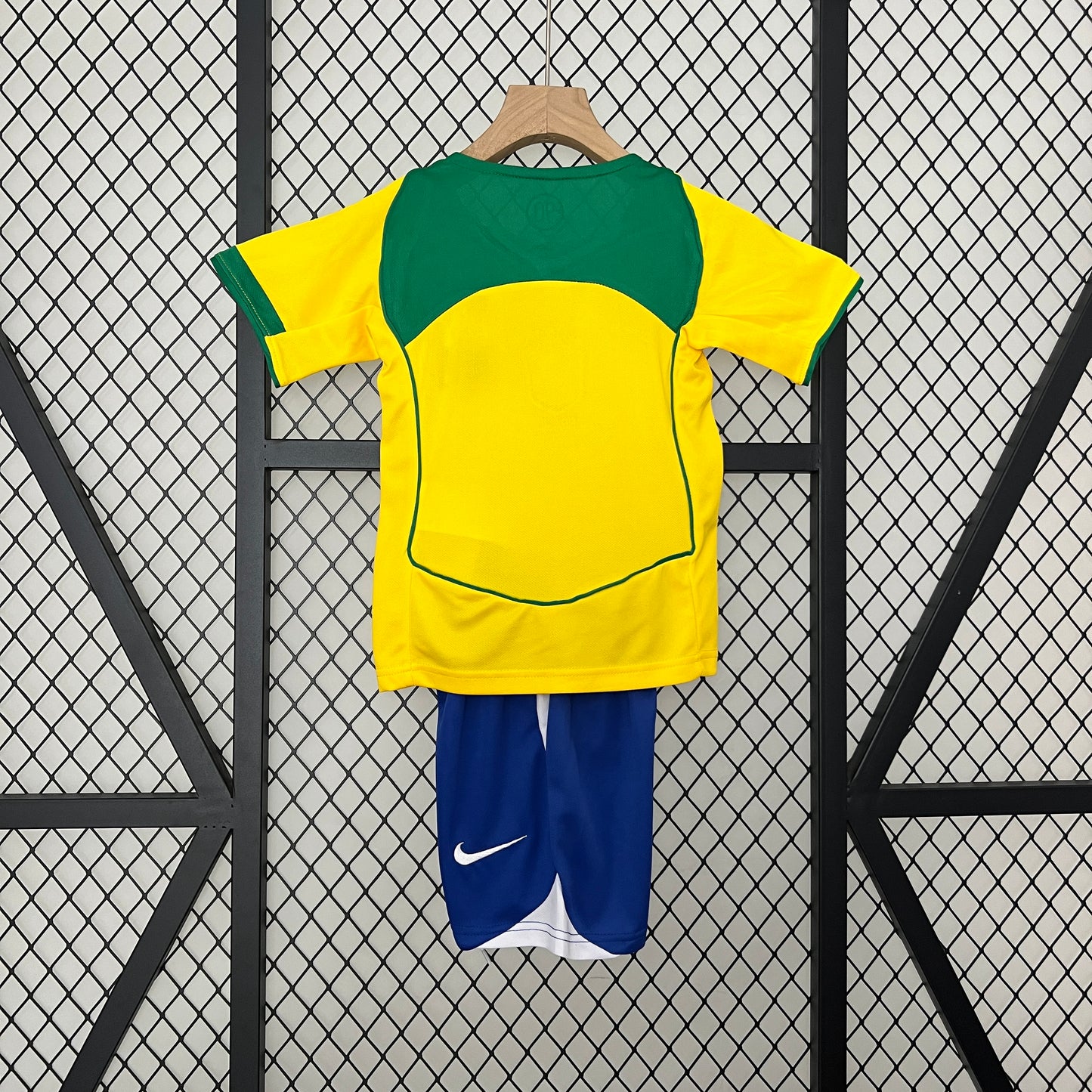 Selección de Brasil. Kit Niño local 2004