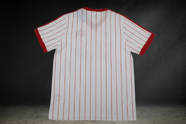Köln. Camiseta local 1982-1983