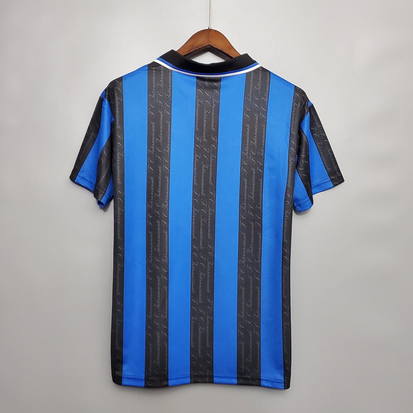 Inter de Milán. Camiseta local 1997-1998