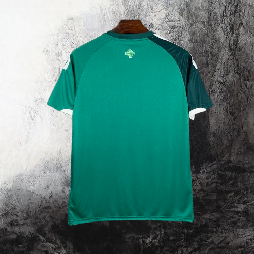 Selección de Irlanda del Norte. Camiseta local 2026