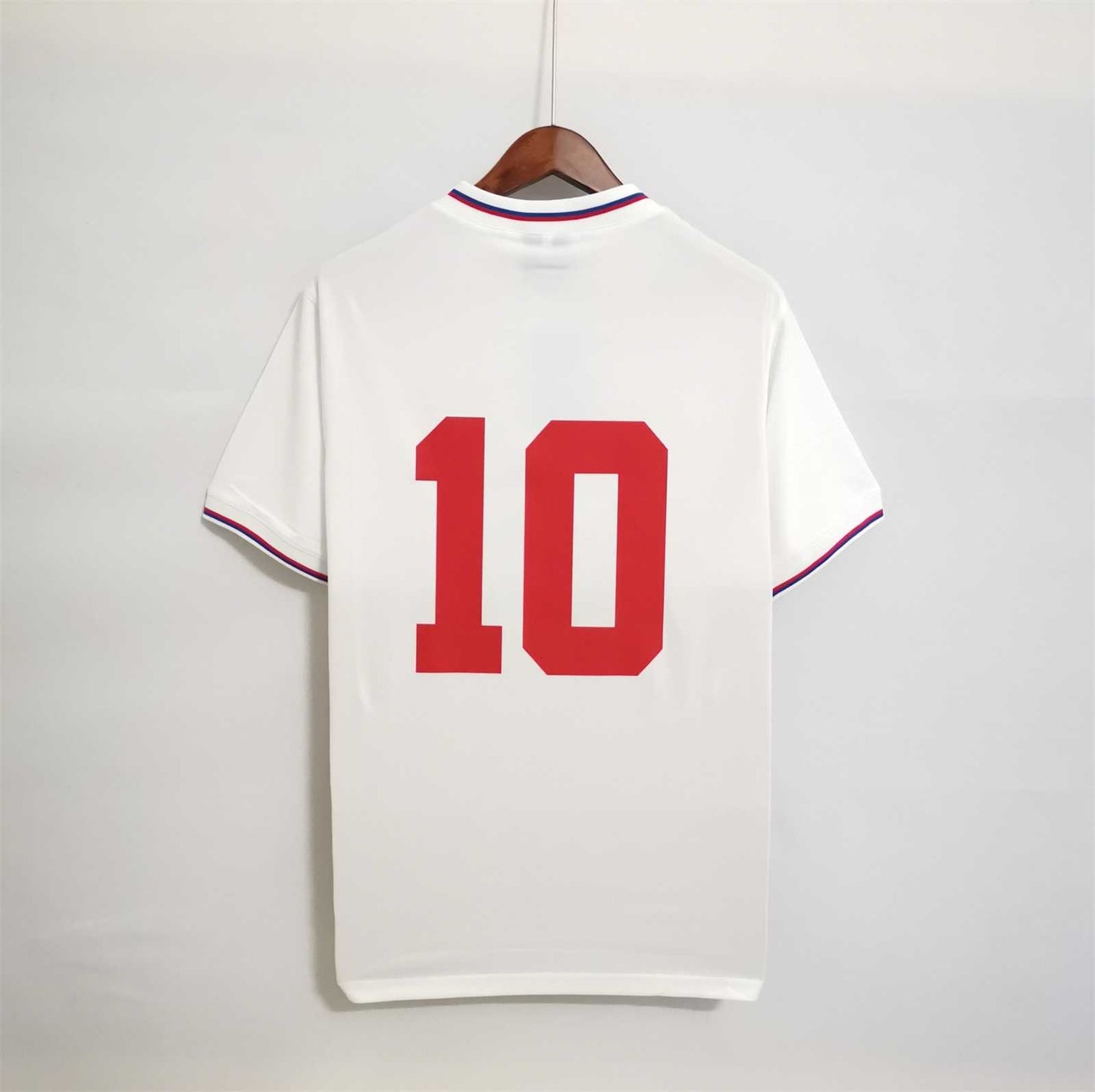Selección de Inglaterra. Camiseta local 1980