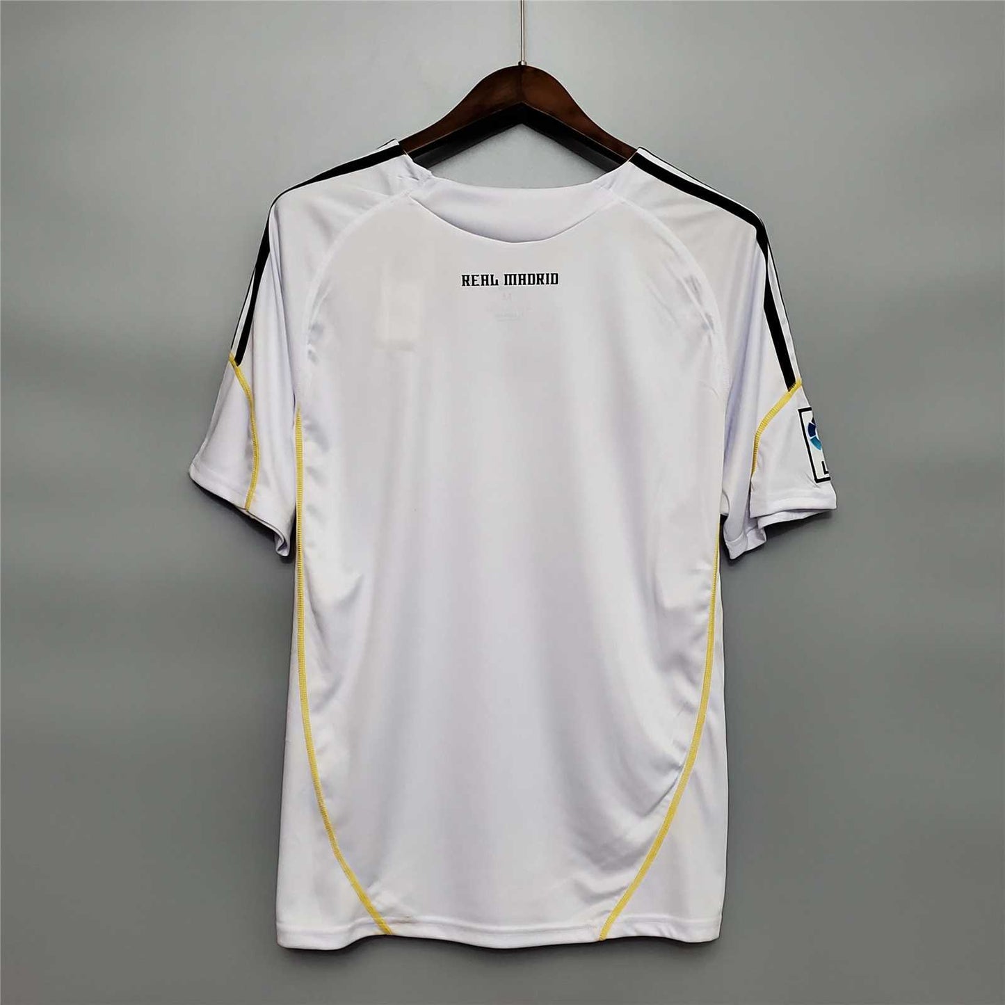 Real Madrid. Camiseta local 2009-2010