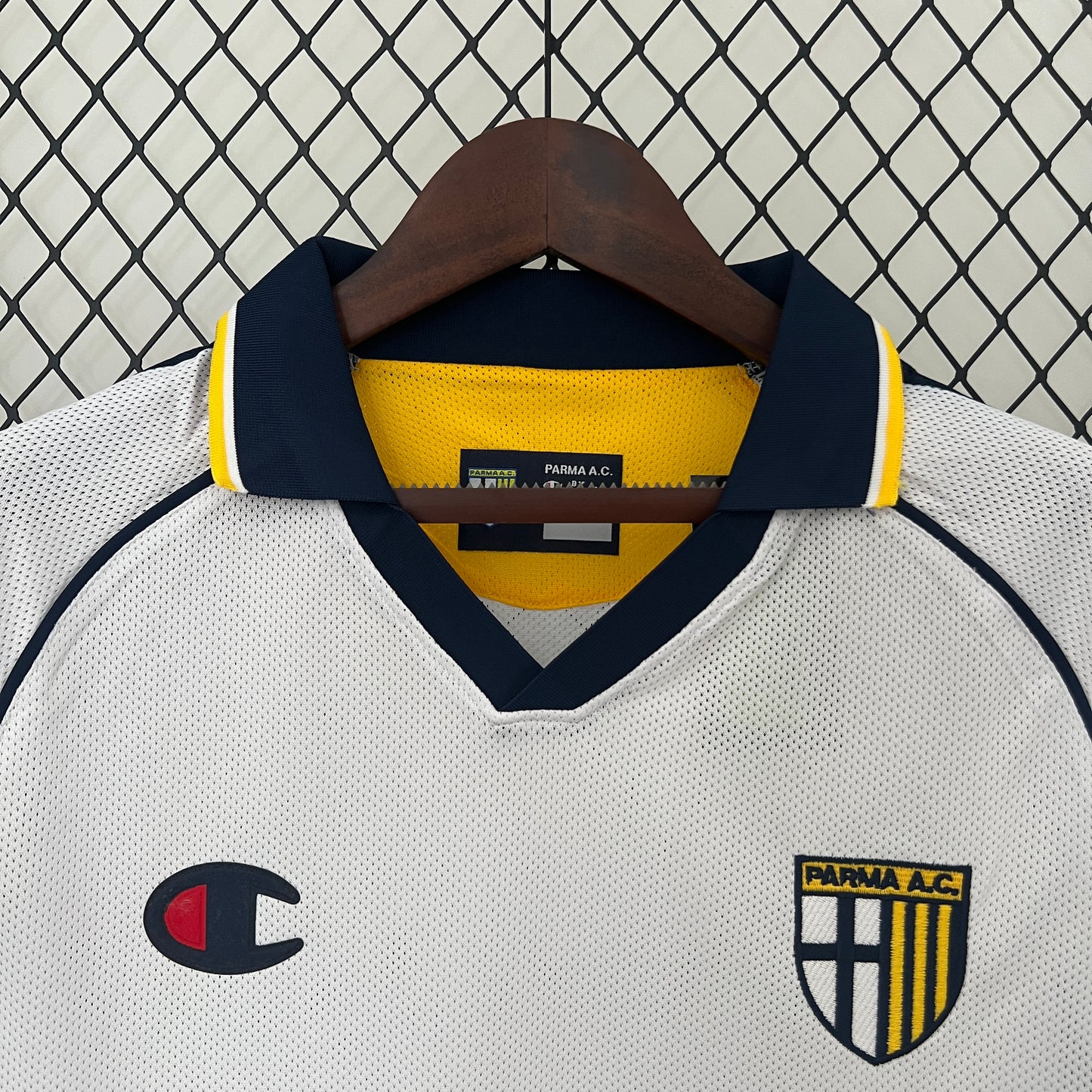 Parma. Camiseta visitante 2003-2004