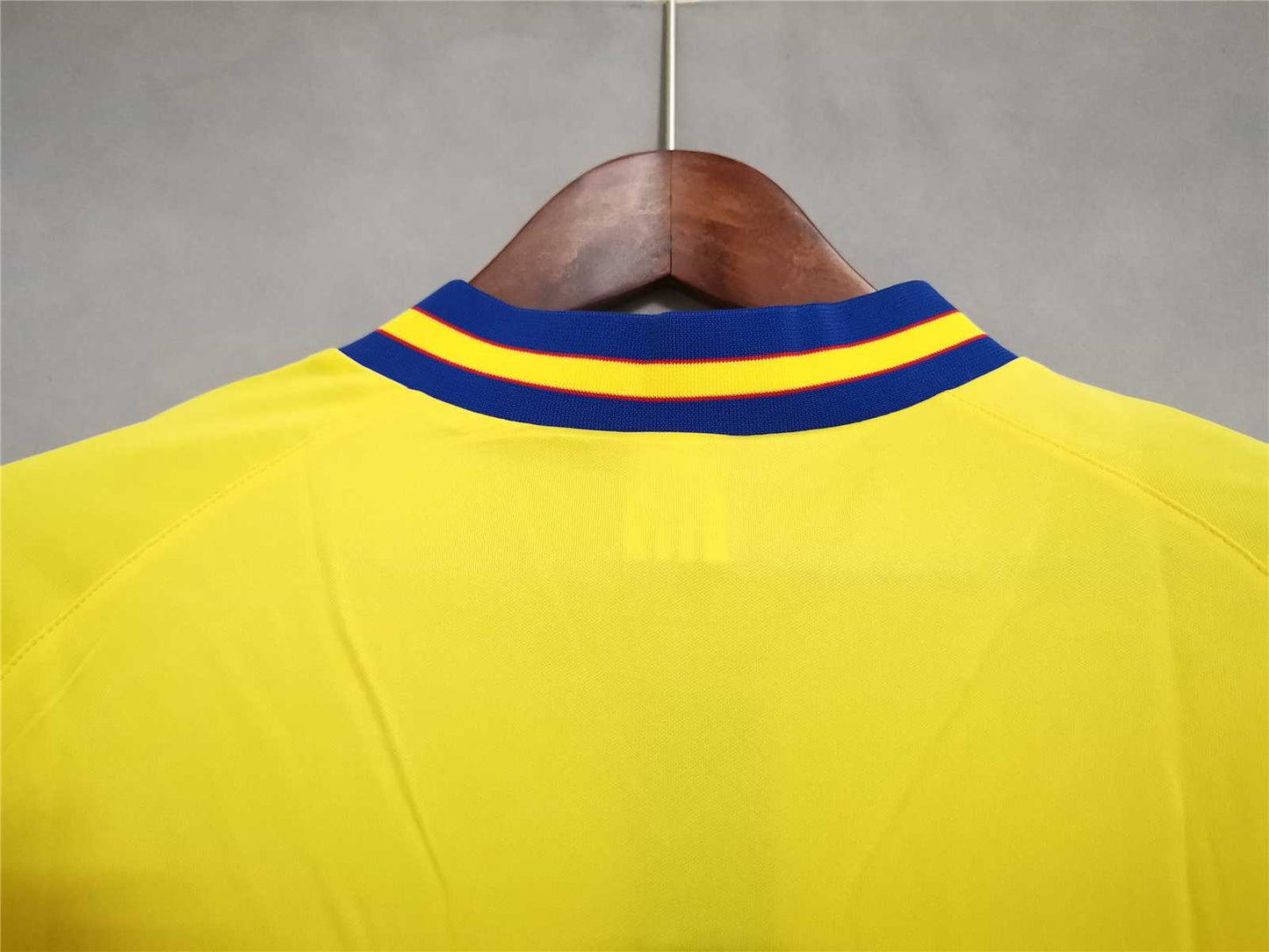 Selección de Suecia. Camiseta local 1994